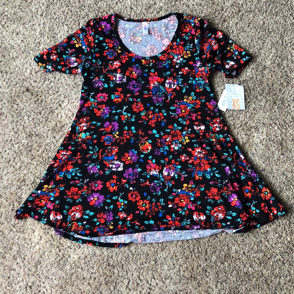 LuLaRoe Perfect T